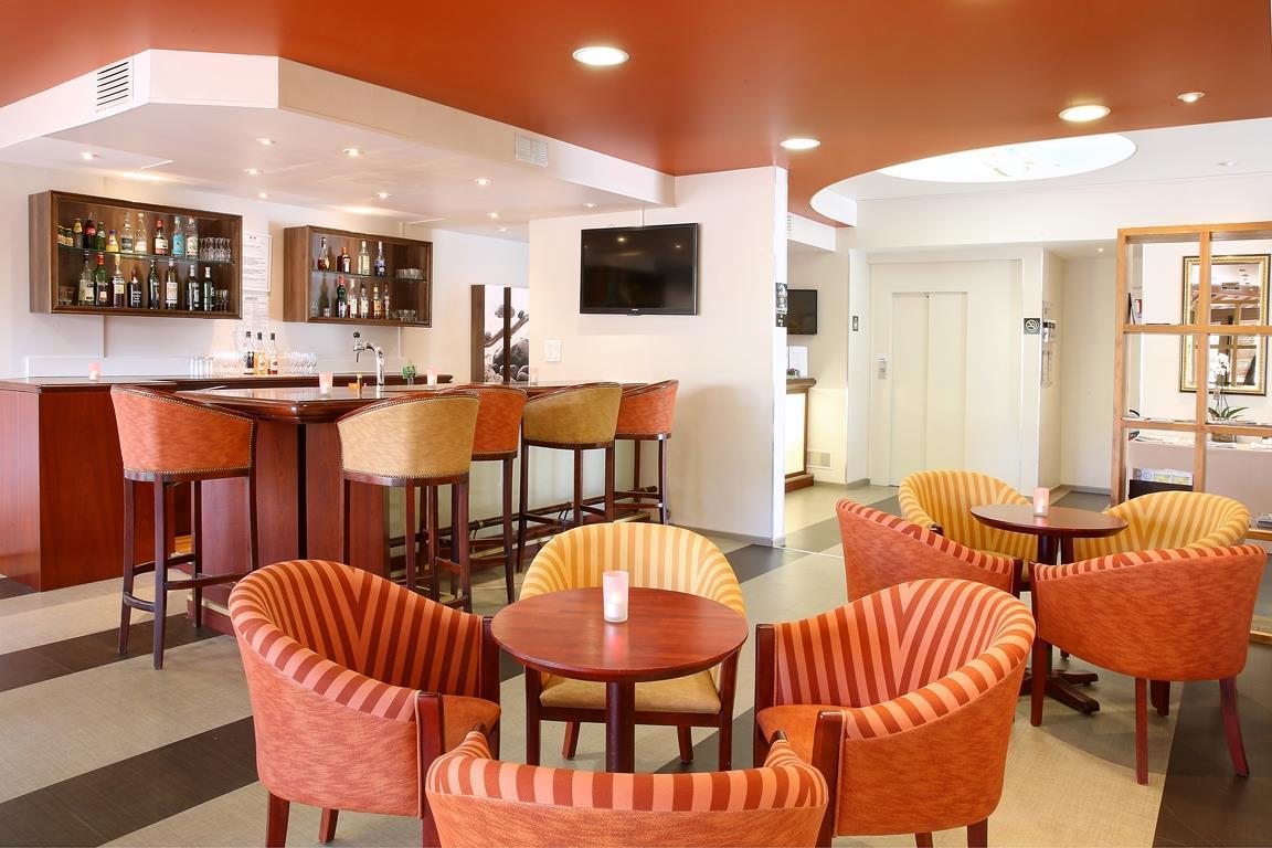 Best Western Auray Le Loch Exteriör bild