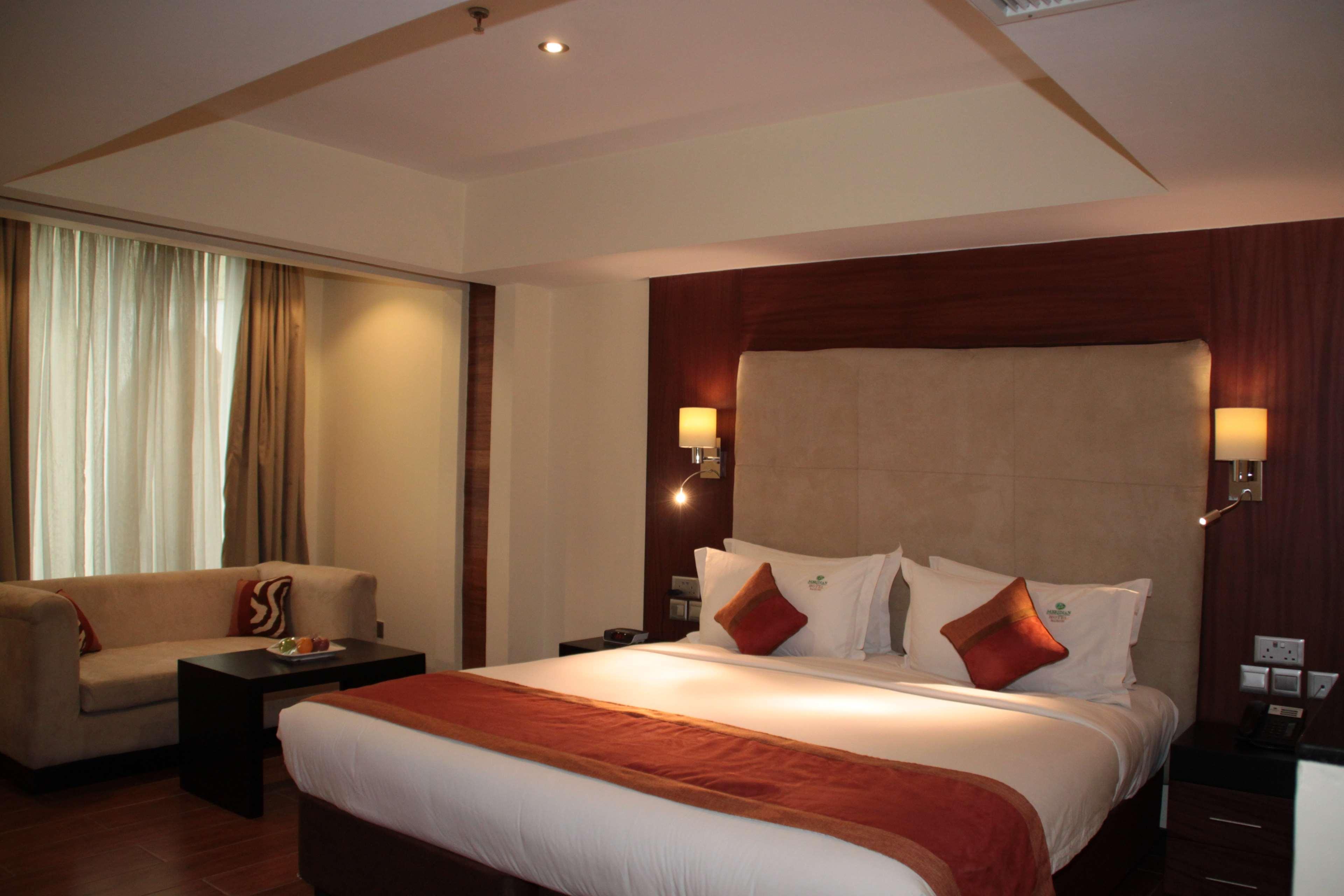 Best Western Auray Le Loch Exteriör bild