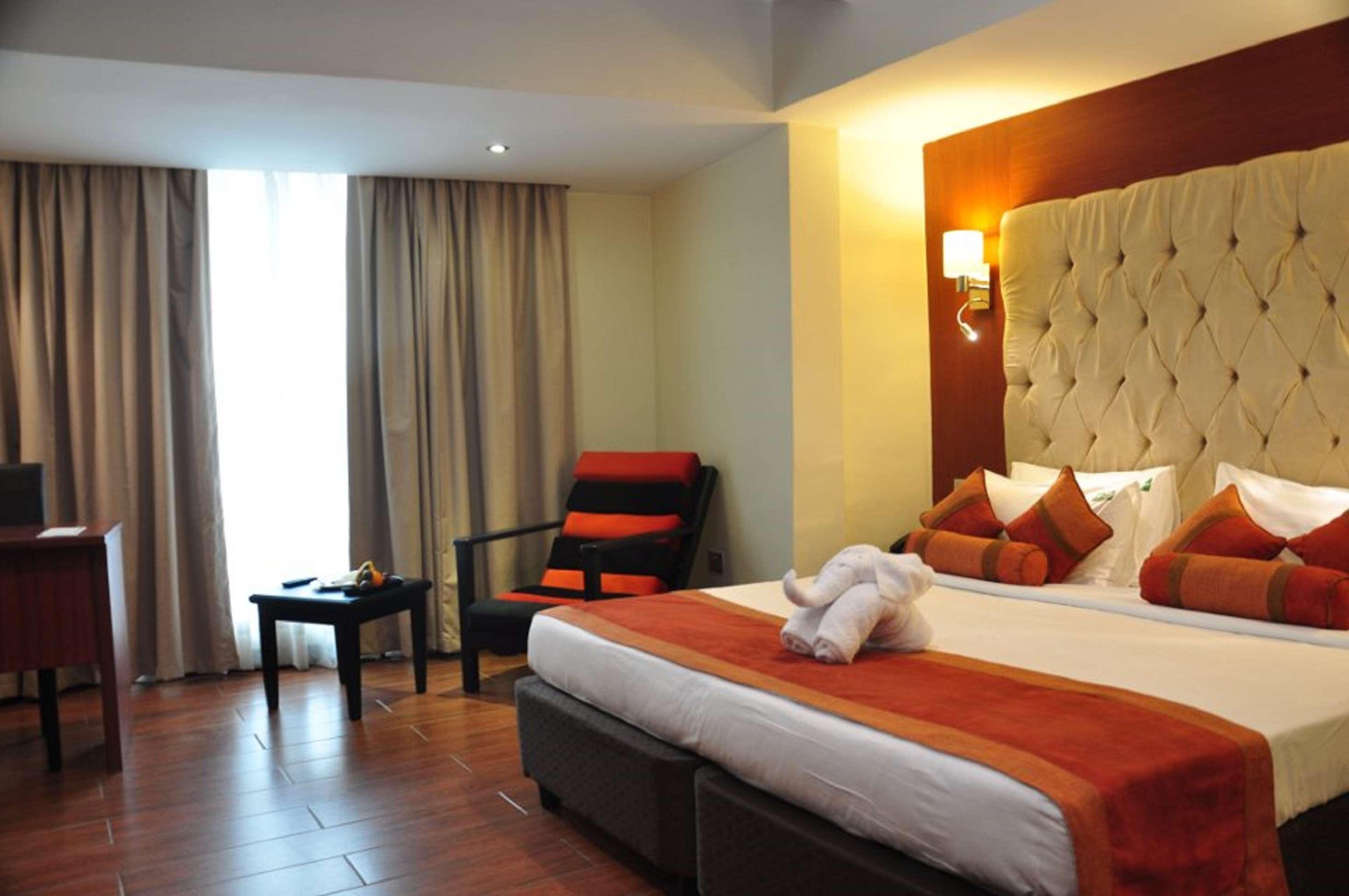 Best Western Auray Le Loch Exteriör bild